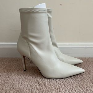 ZARA off white heeled booties